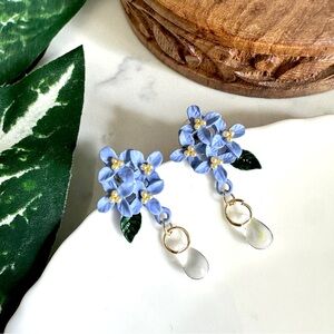 2/$30🌵 Periwinkle Blue Mini Flower Earrings Dewdrop Raindrop Bead Jewelry NEW